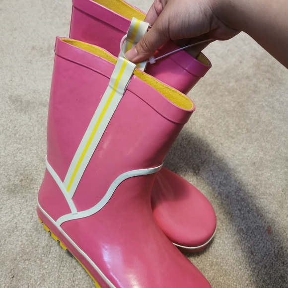 Firefly Rainboots - Picture 2 of 3